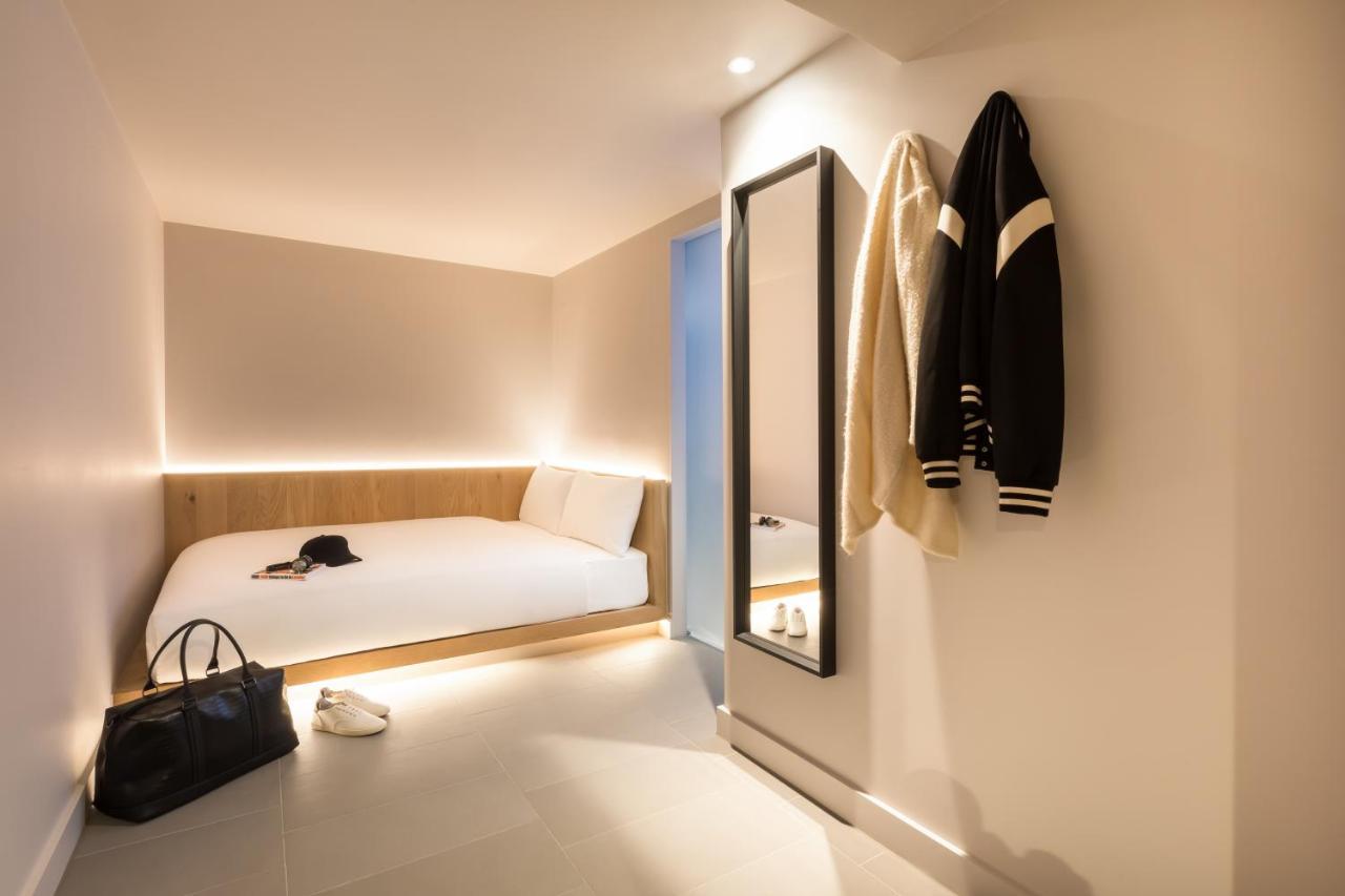 Zedwell Underground Hotel Tottenham Court Rd Лондон Екстериор снимка