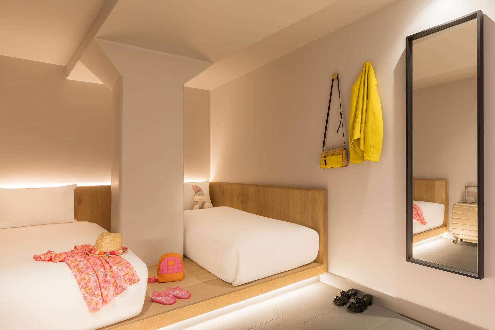 Zedwell Underground Hotel Tottenham Court Rd Лондон Стая снимка