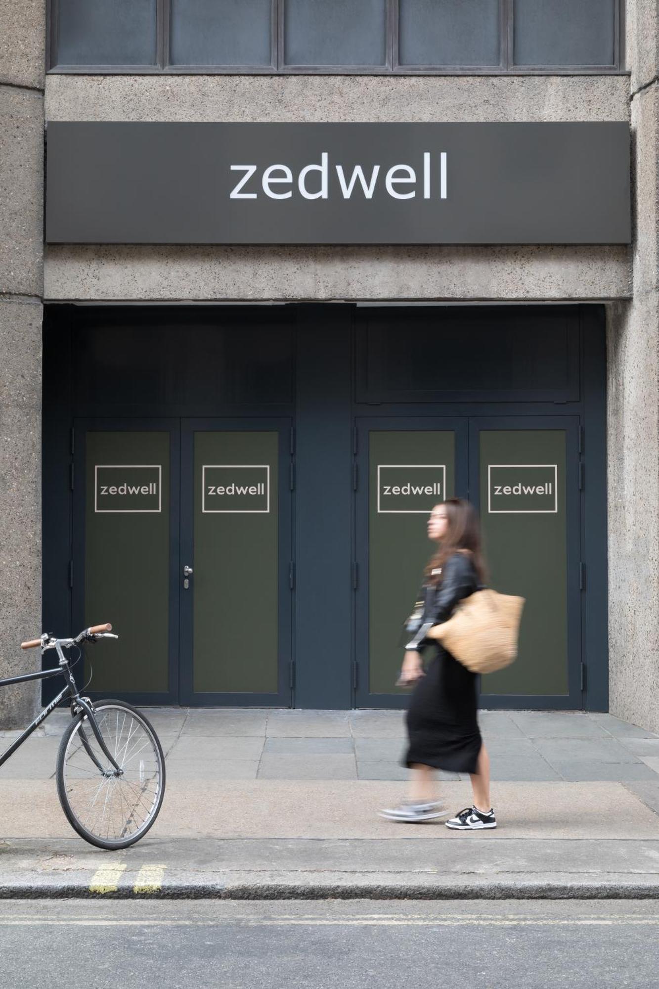 Zedwell Underground Hotel Tottenham Court Rd Лондон Екстериор снимка