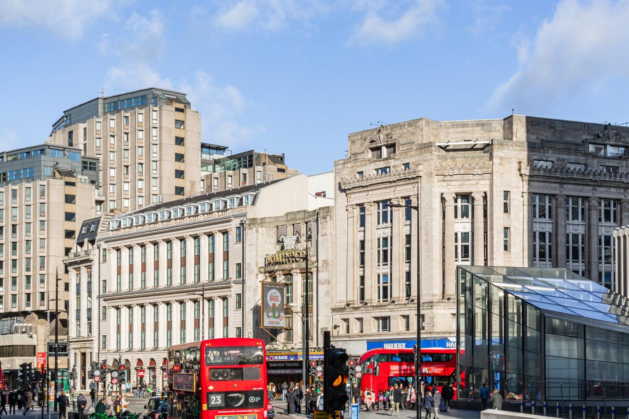 Zedwell Underground Hotel Tottenham Court Rd Лондон Екстериор снимка
